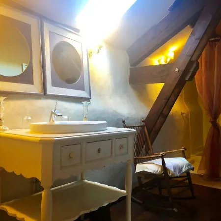 Chateau Du Cros Bed & Breakfast